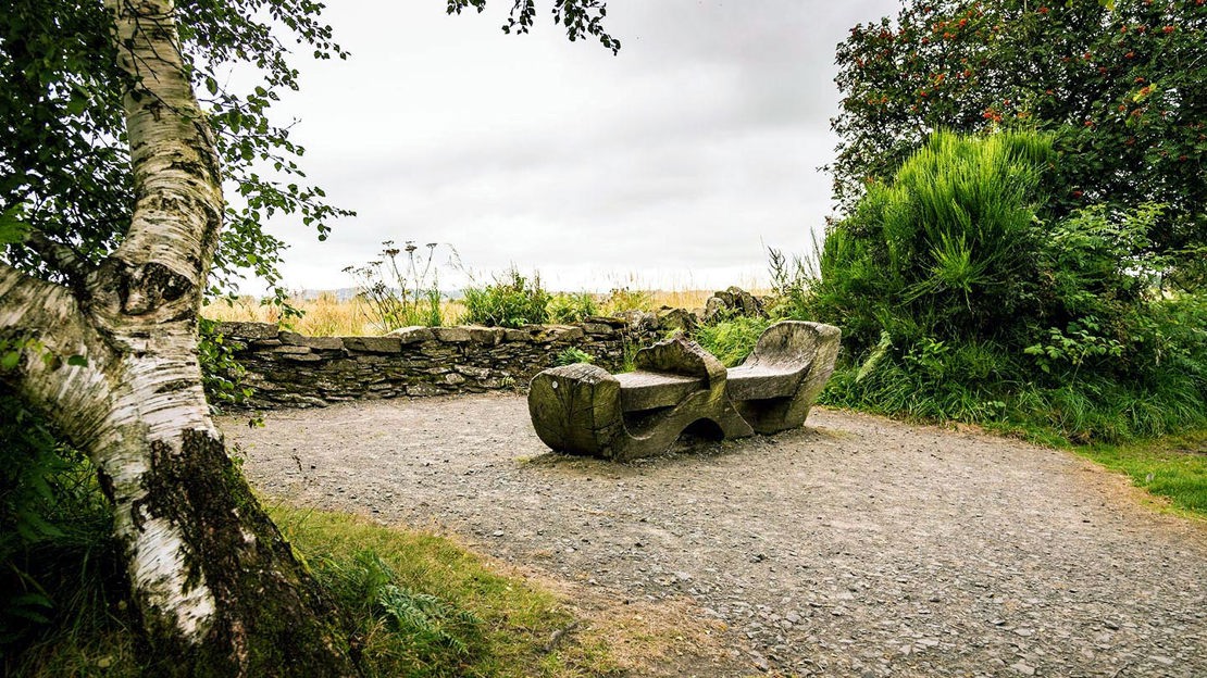 Stone-carved bench, Backmuir Wood