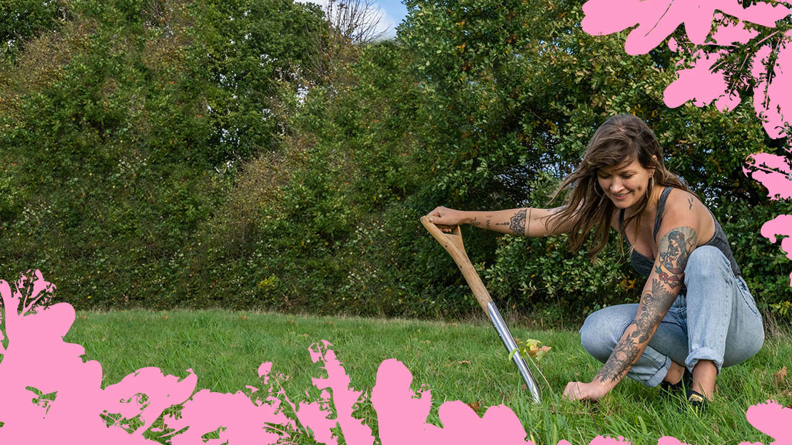 Planting a tree in your garden Planting a tree in your garden